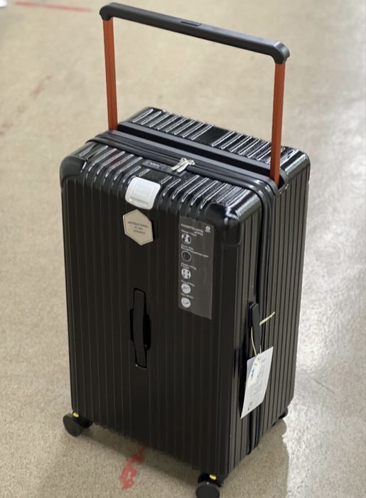 Продам чемодан Longstar 110 л — почти новый