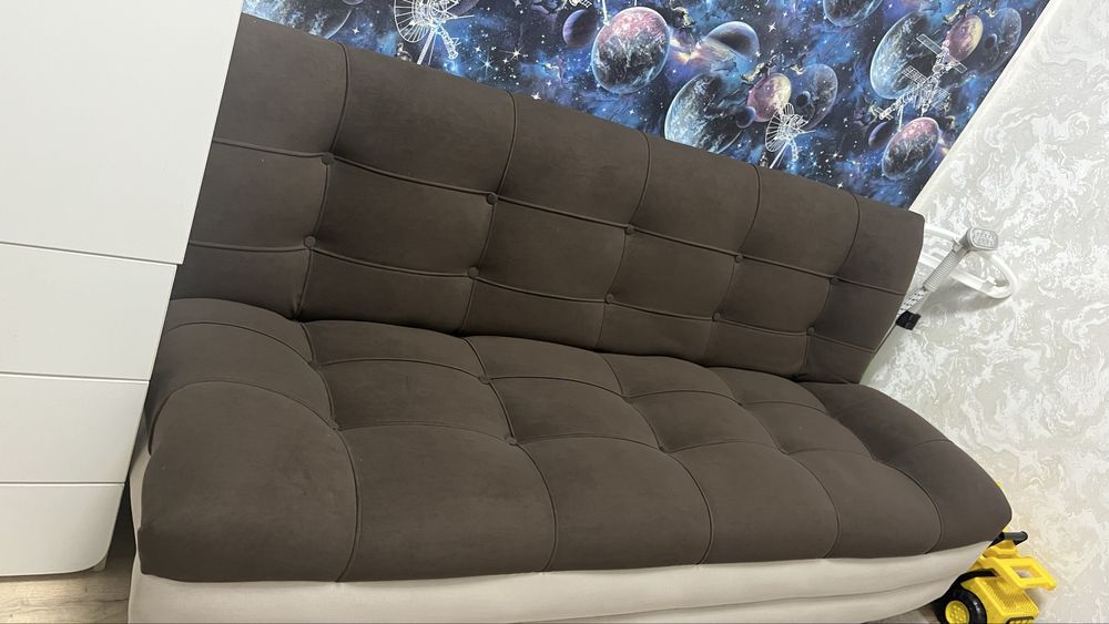 Продам диван срочно