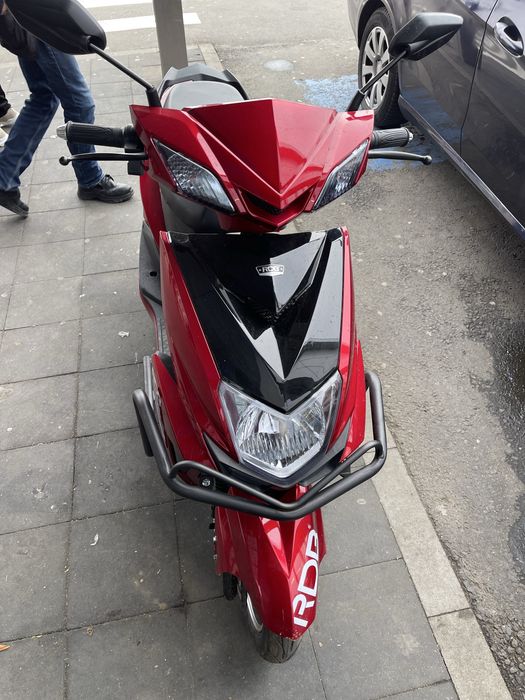 Scuter electric RDB Chilia Plus – fără permis, autonomie 55 km