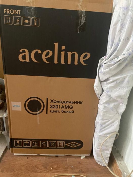 Холодильник новый в упаковке