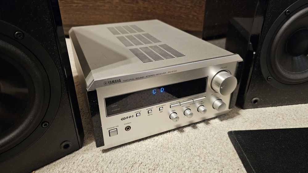 Amplituner Yamaha RX-E100, boxe NX-E100 si telecomanda