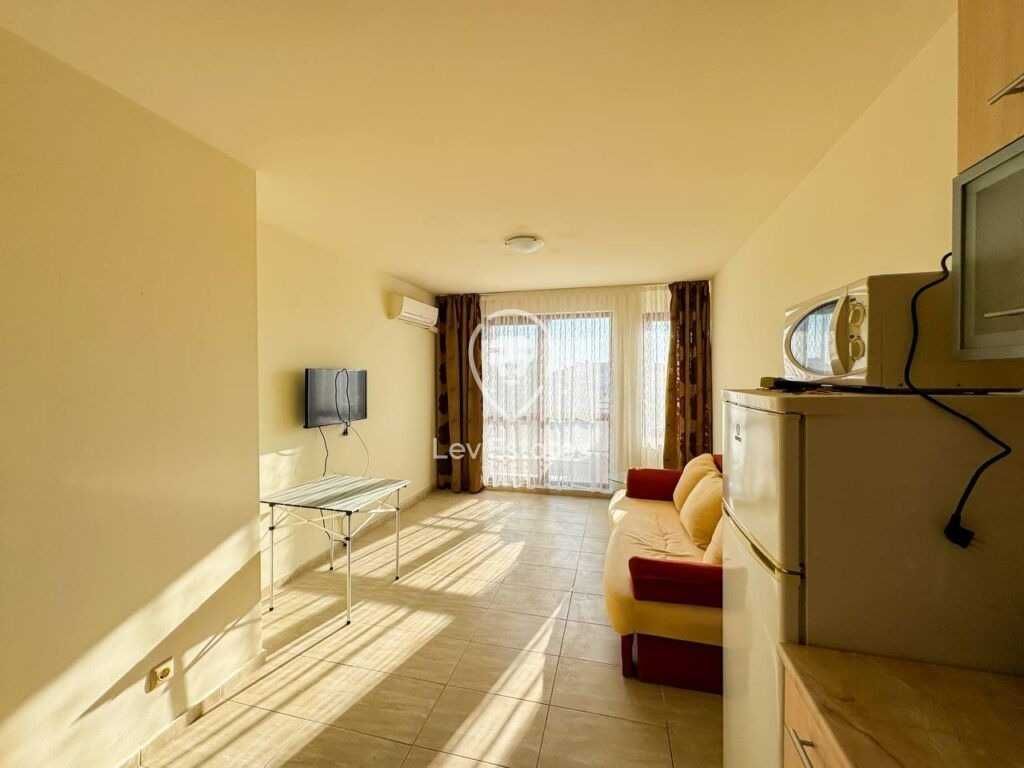 Продава се Двустаен апартамент в Бургас, Сарафово - 60 кв.м за 1467 €/кв.м - Снимка #4