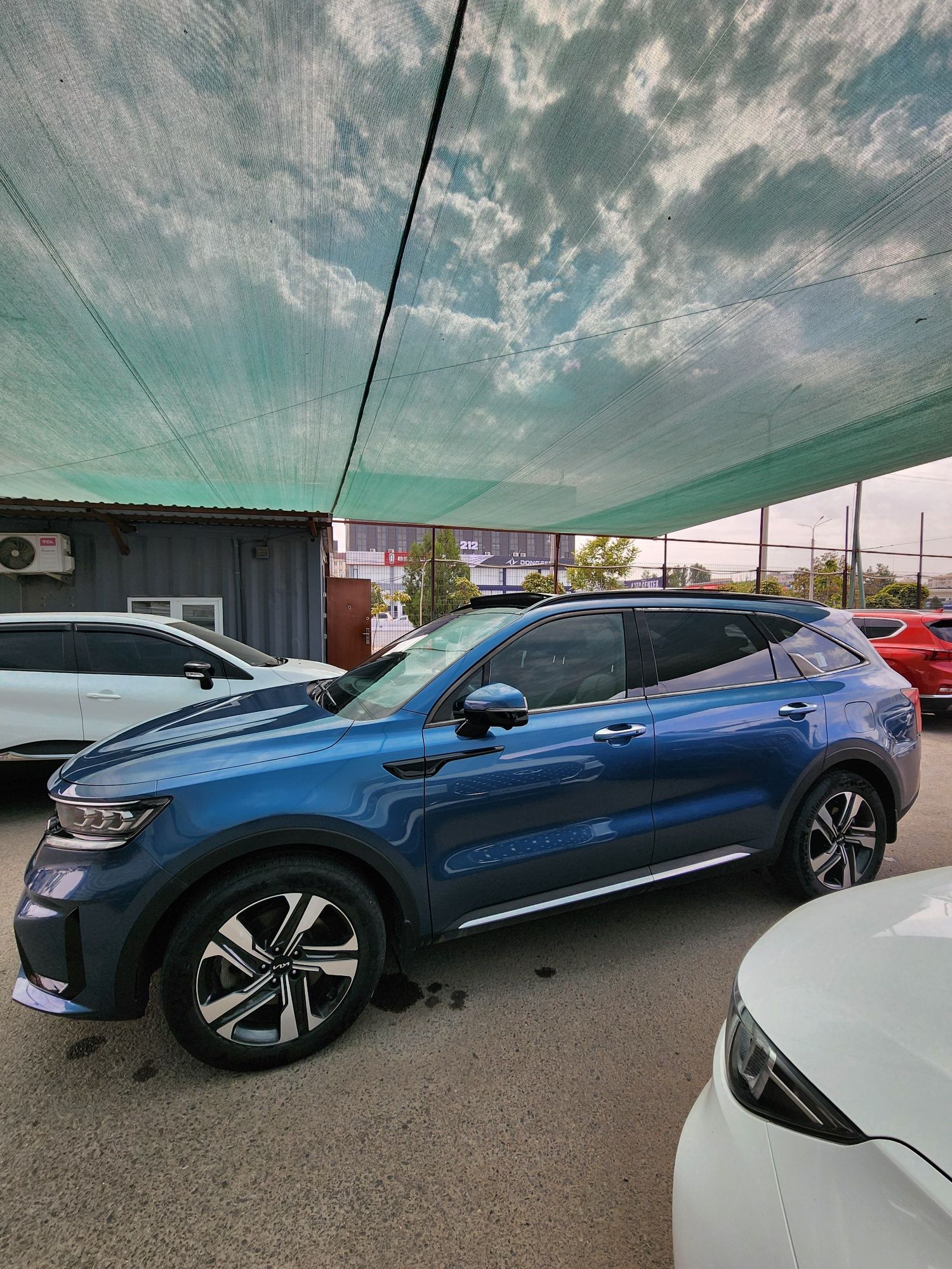 KIA  S o r e n t o.
