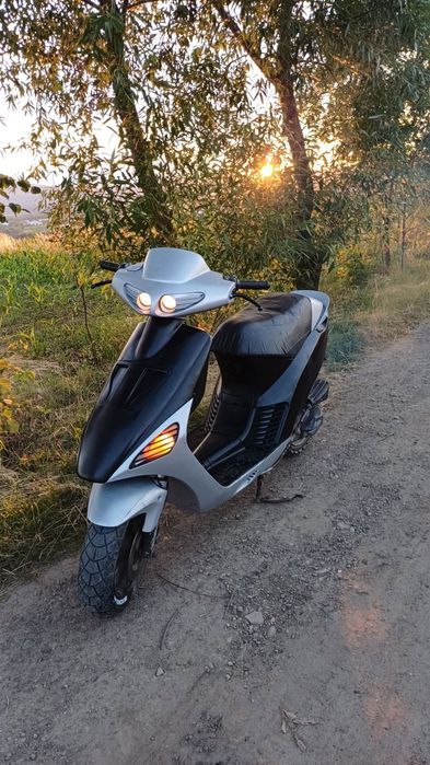 Vând scuter 50cc 2t cu acte!
