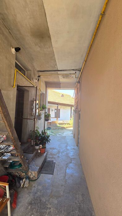 Casă la curte comună - Zonă centrală Tudor Vladimirescu