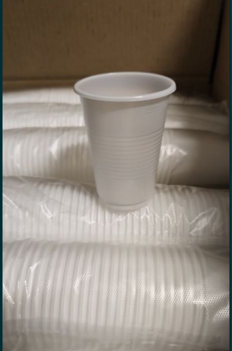 Одноразовый стакан