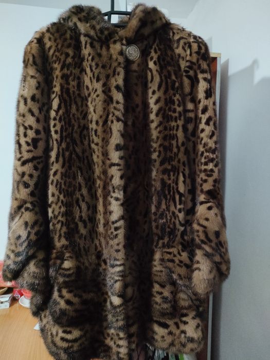 Продается норковая шуба в хорошем состоянии