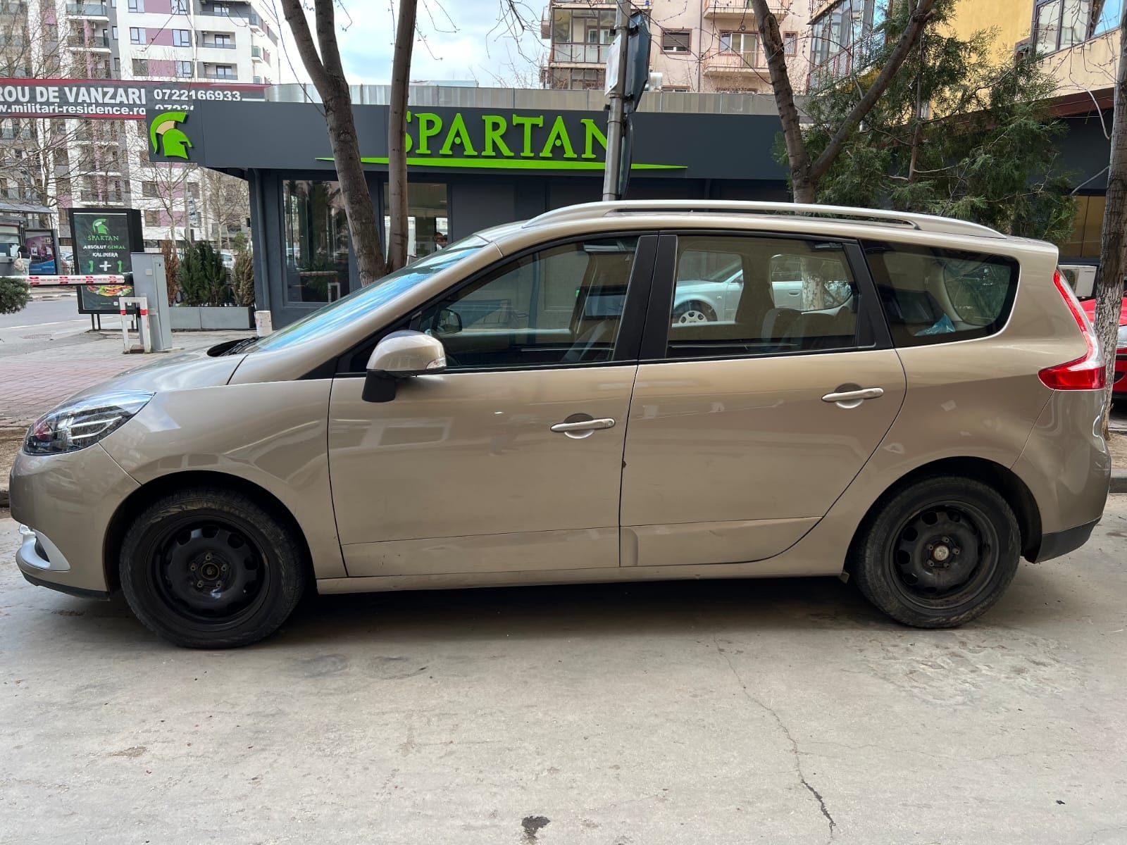 Renault grand scenic 7 locuri