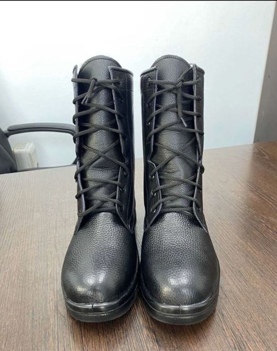 Берцы зимние Щебер рзмер 41 и 42