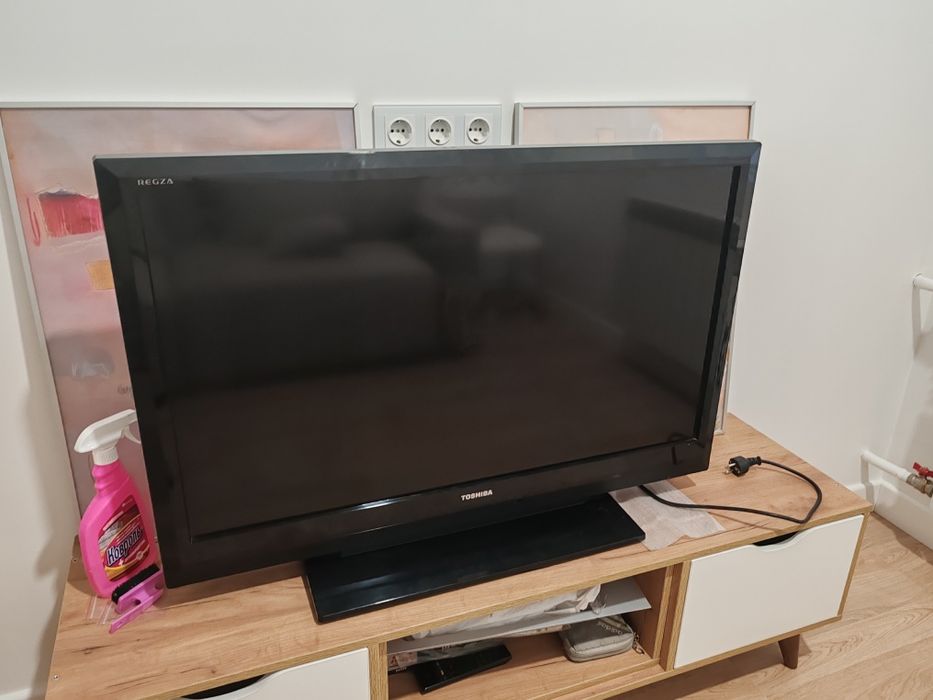 Телевизор Toshiba, 43дюйма