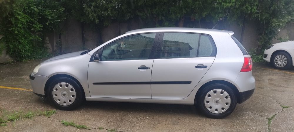 Vw golf v  2008 întreținut