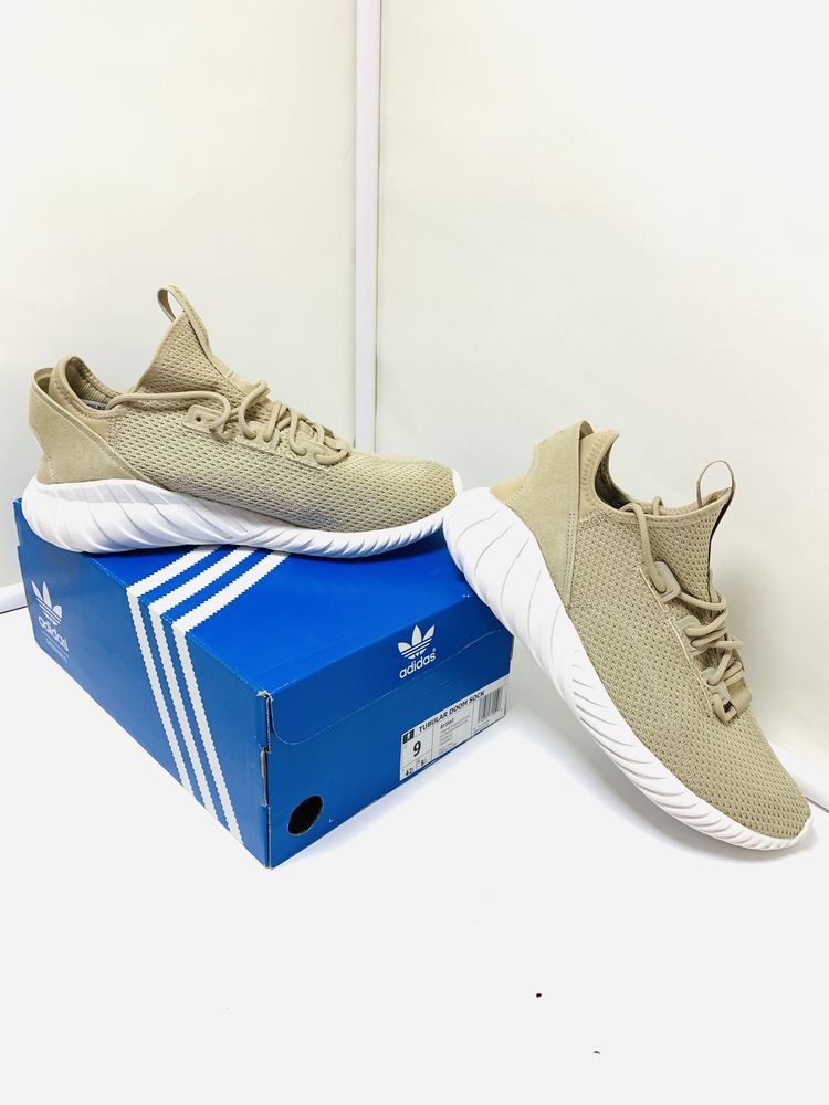 Оригинальные кроссовки Adidas Tubular Doom  размер 42  (US 9) 27 см