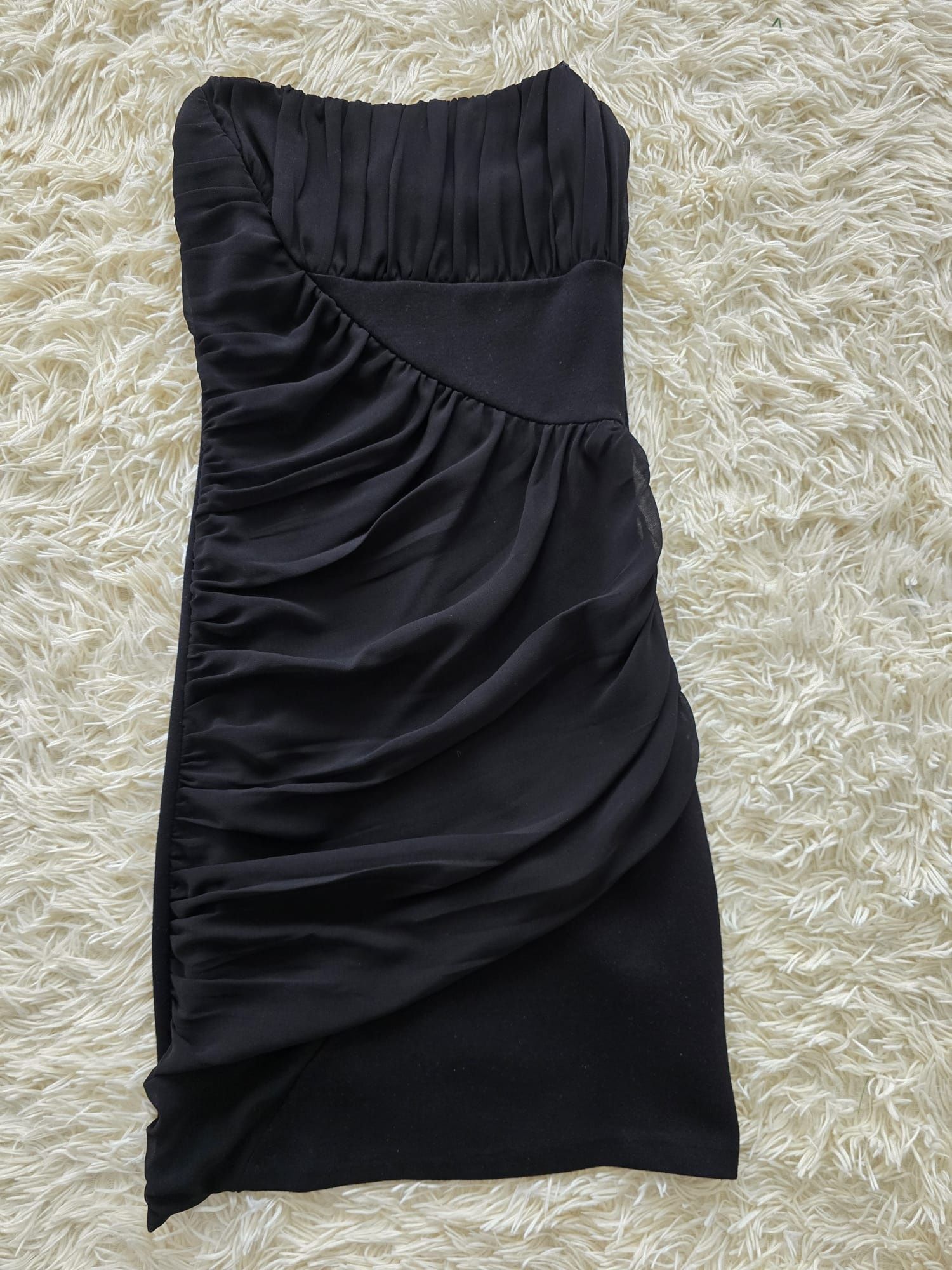 Къса черна рокля ZARA
