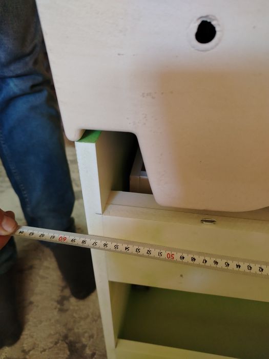 Шкаф за баня с мивка