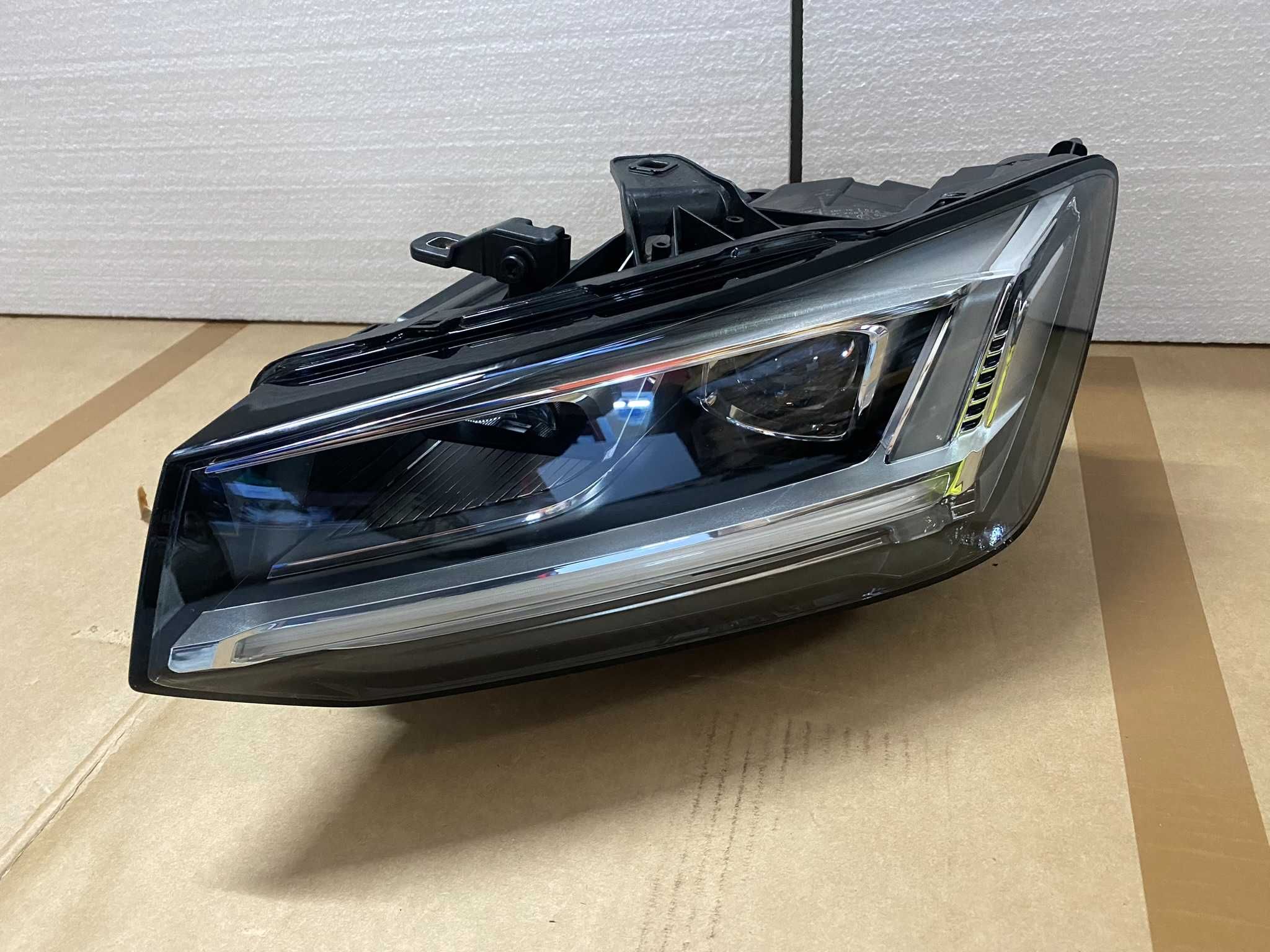 Far stanga Led Audi Q2 2021+ nou original