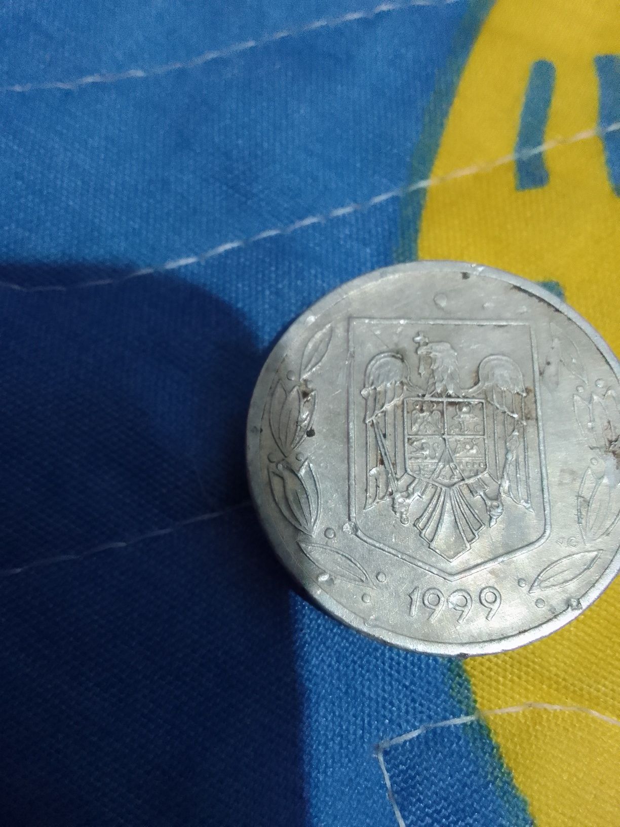 Moneda vechee de 500 din 1999