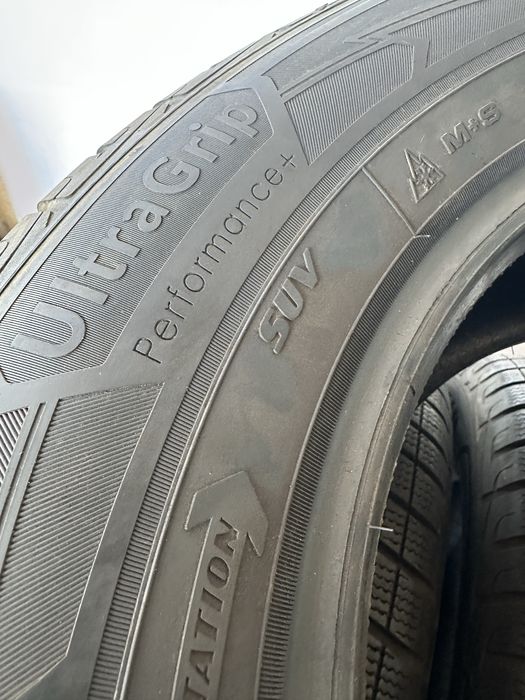 235/65/17 GoodYear dot21