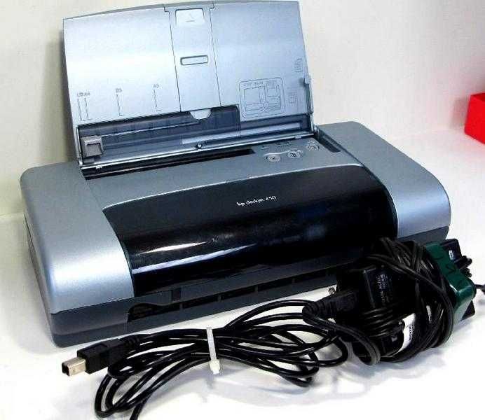 Мобильный принтер HP Deskjet 450  работает от аккумулятора и от сети