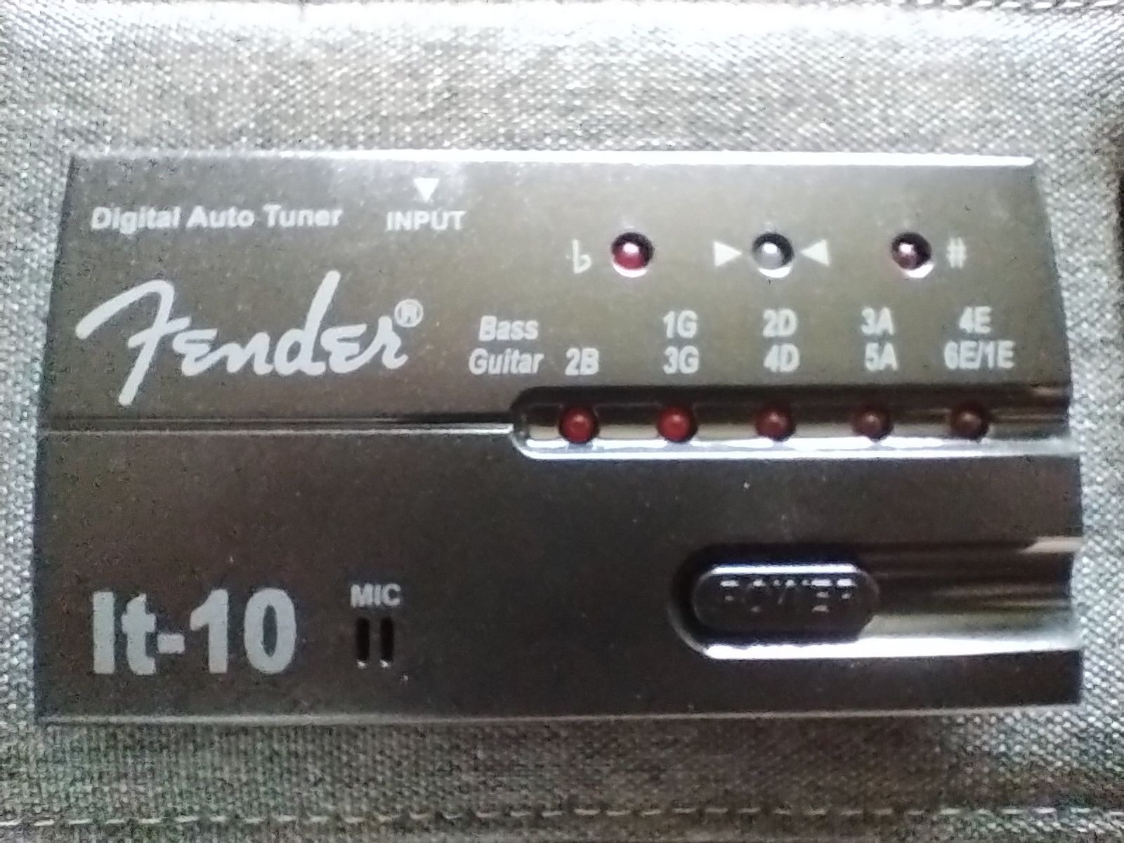 Tuner chitara Fender It-10