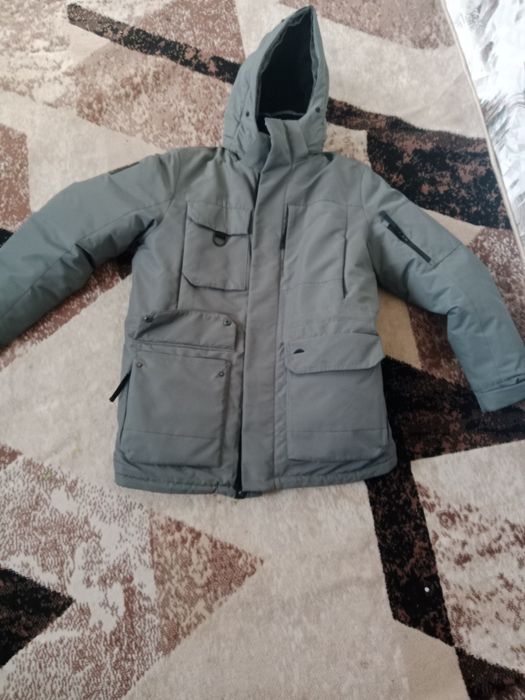 Продам мужскую парку размер 50