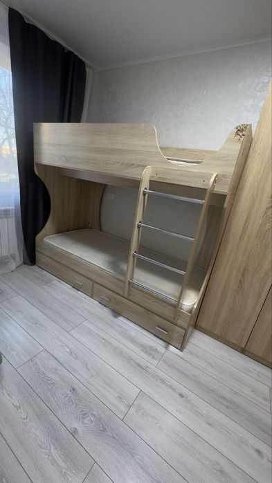 Продам двухъярустная кровать