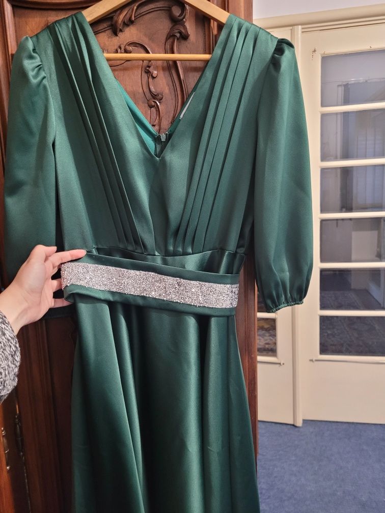 Rochie elegantă verde, model Aria, mărime 42,  lungime medie