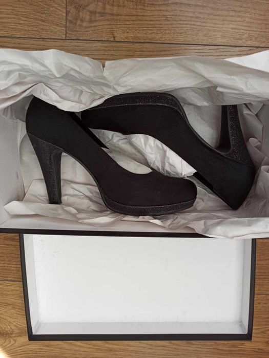 Дамски елегантни обувки от велур