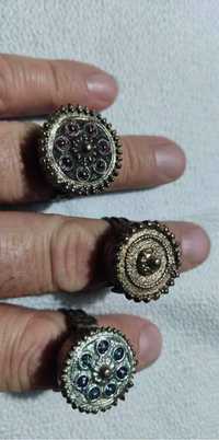 три стари пръстени