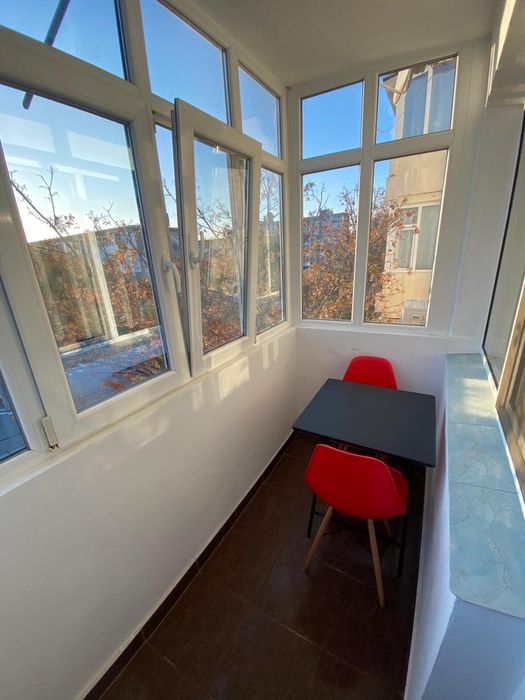 Inchiriez apartament Craiovita Noua