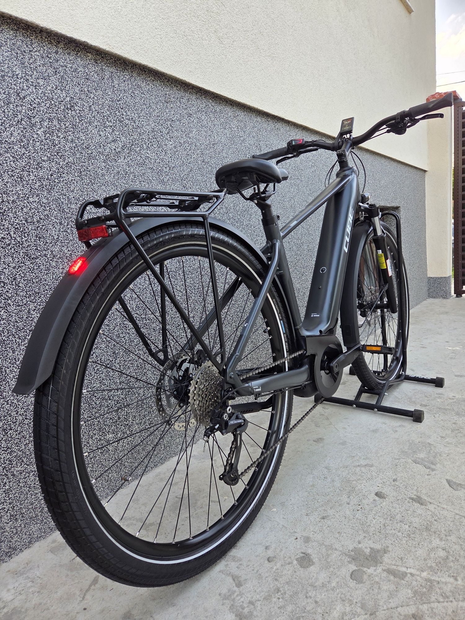 CUBE Touring 28" Електрически велосипед – Bosch мотор, 625Wh, КАТО НОВ