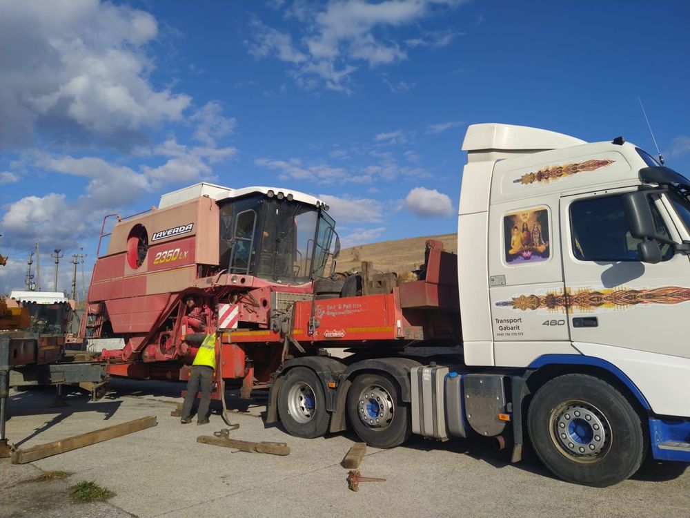 Dezmembrez combina Laverda , Claas si Deutz Fahr