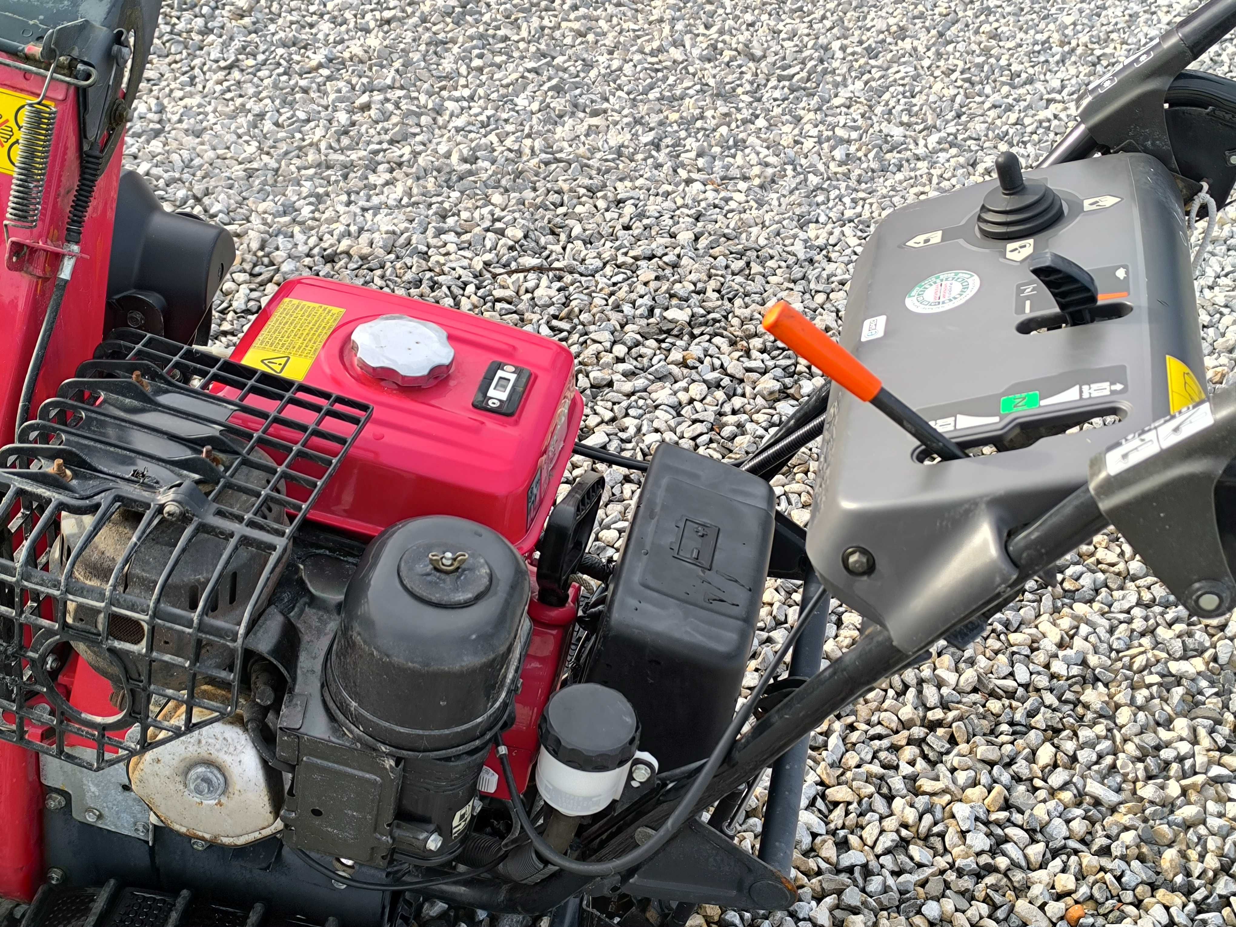 Снегорин Honda HS970 ETS/3400лв HONDA HS760/1800лв
