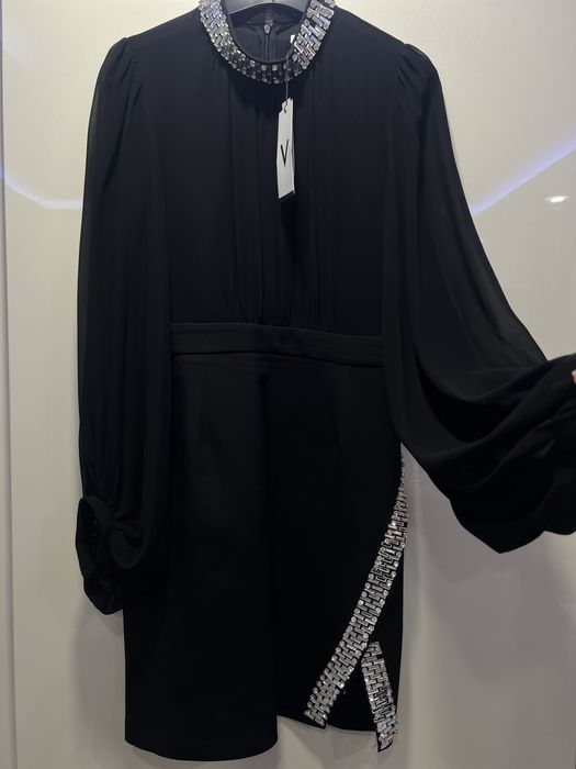 Дамска рокля маркова с камъни