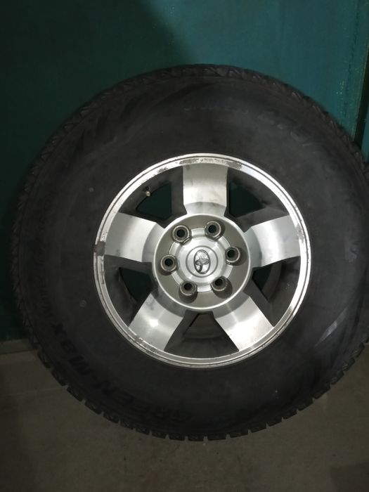 Тойота колёса покрышка с диском липучка размер 275.70.R16 количество 4