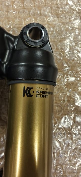 Заден амортисьор/Шок FOX Float X2 Factory 250x70mm Kashima 2024