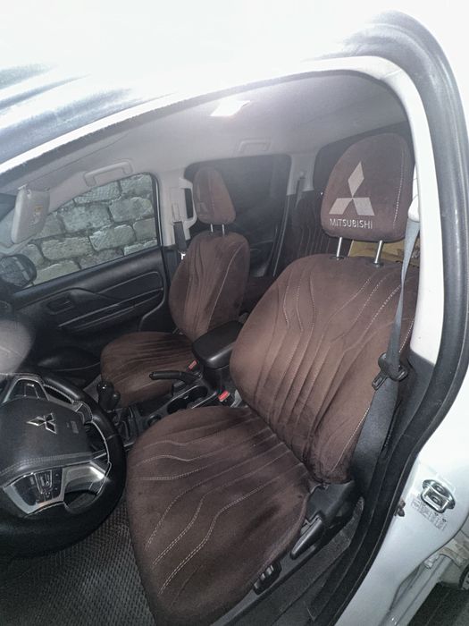 Чехол на Mitsubishi L200