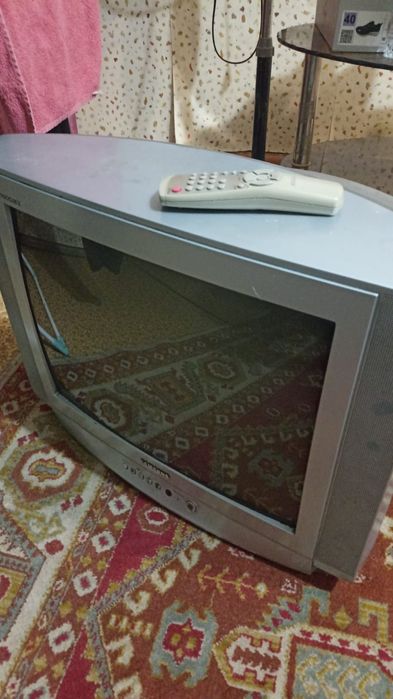 Телевизор samsung
