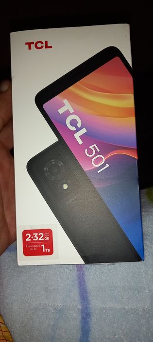 Maxcom mm248  si tcl 501 ambele noi