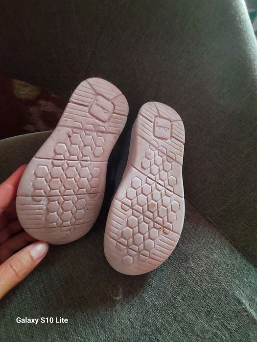 Детски обувки Clarks 27 номер