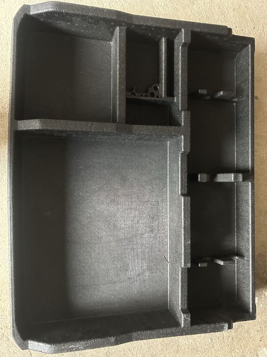 Продавам органайзер за багажник заVW Tiguan 2016 г. Цена 250 лв.