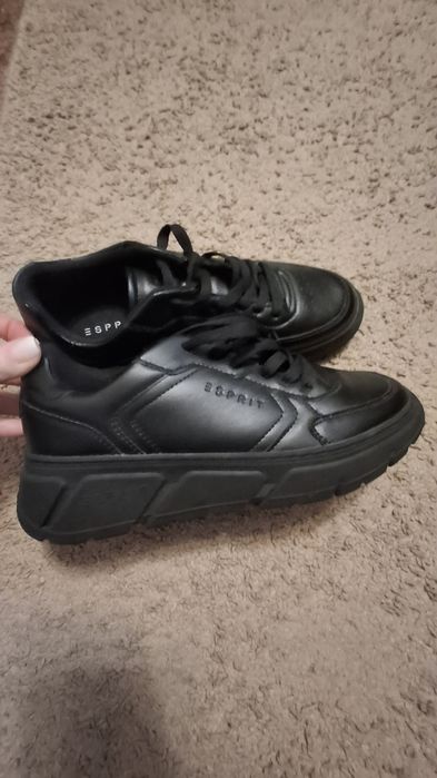 Кроссовки Esprit новые 38 размер