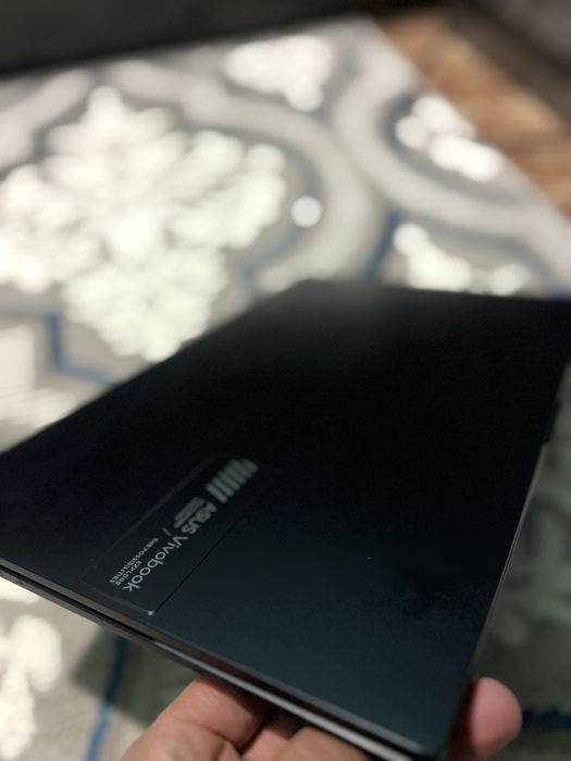 Asus Vivobook 512G ideal holat