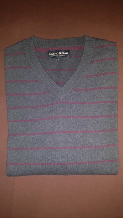 Чисто нов пуловер