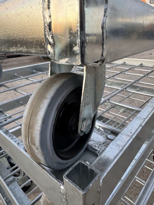 Carucior, platforma metalica cu roti