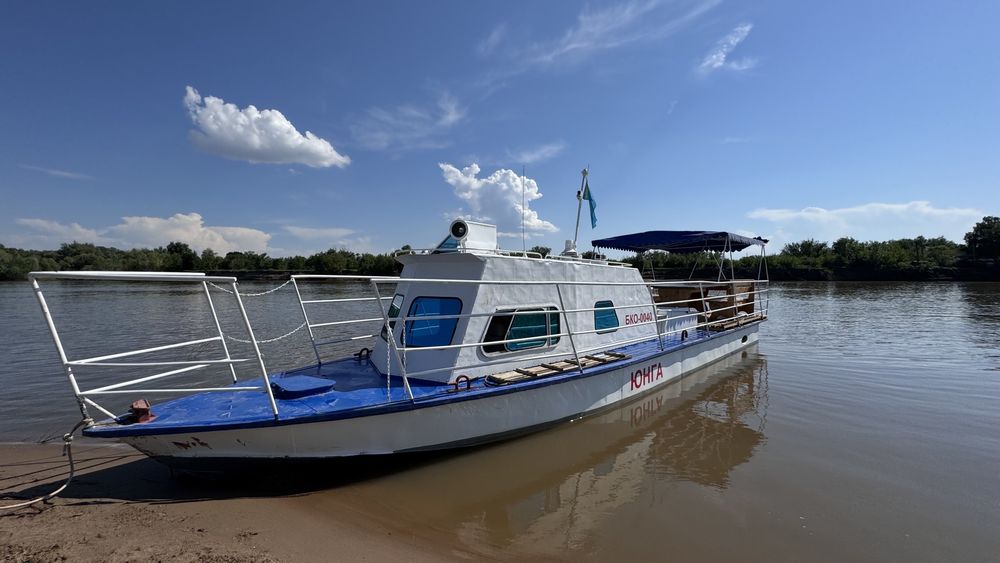 Прогулка на катере по реке Урал