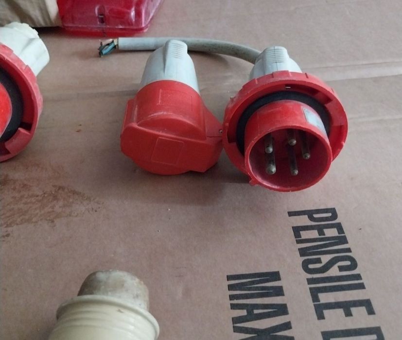 Stechere/ prize trifazice