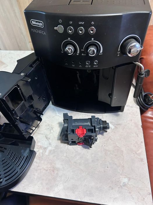 expresor DeLonghi