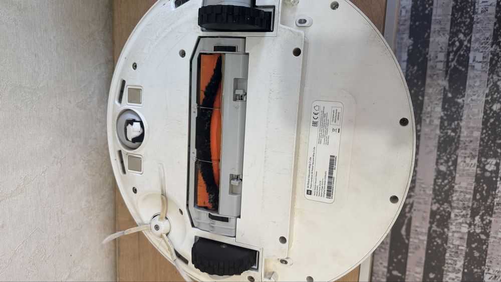 Продам робот-пылесос xiaomi в хорошем состоянии