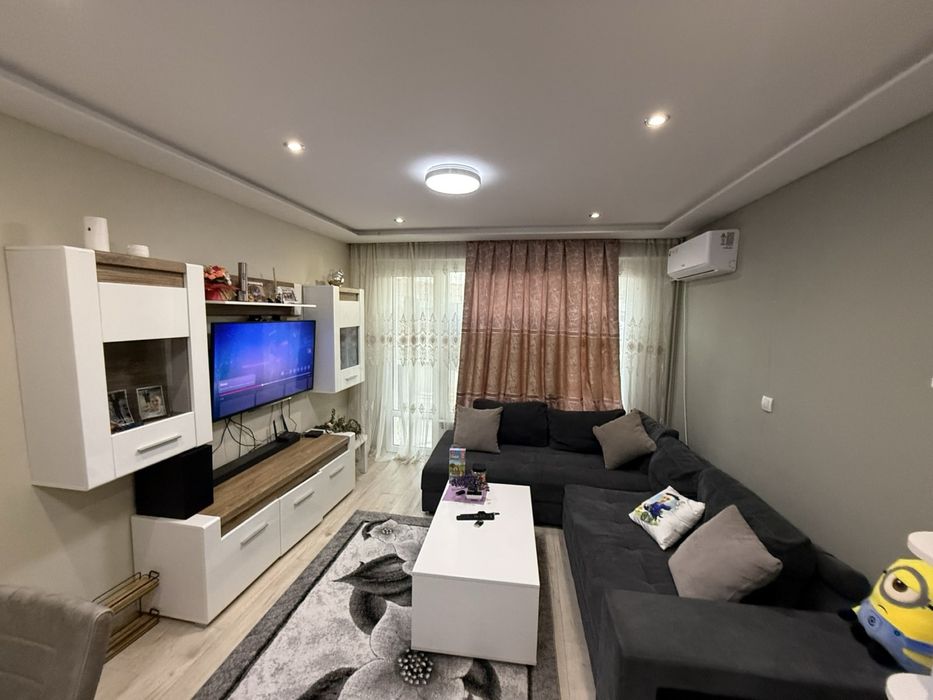 Отдавам под наем двустаен апартамент в Надежда 2