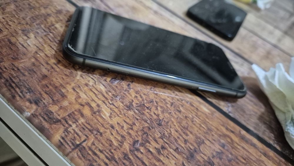 Iphone 11 128Gb negru